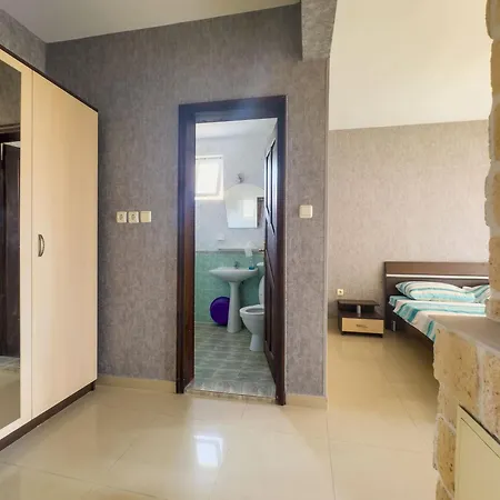 Rubin Guest house *
